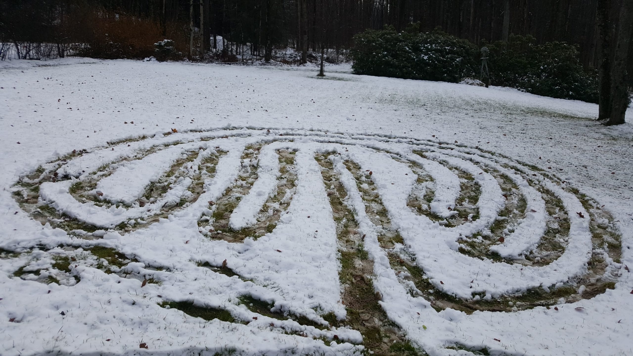 example of snow labyrinth